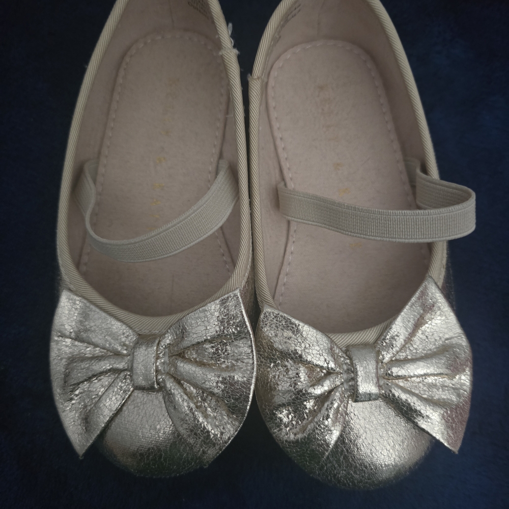Kelly & Katie Girls Metallic Gold Bow Mary Jane Flats